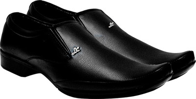 

Kraasa 1018 Slip On For Men(Black, Grey