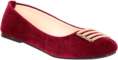 

Adorn Elegant and Trendy Bellies For Women(Maroon)