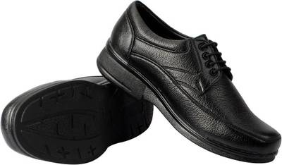 Action Lace Up