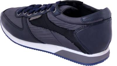 eeZeeLife TPR Sneakers