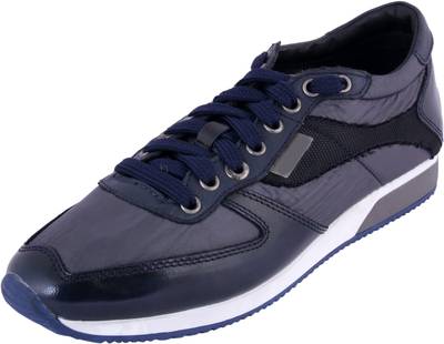 eeZeeLife TPR Sneakers