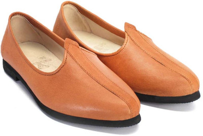 

Bare Skin Tan Leather with Black Sole Jutis For Men(Tan