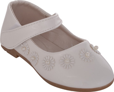

Glinchy Girls, White