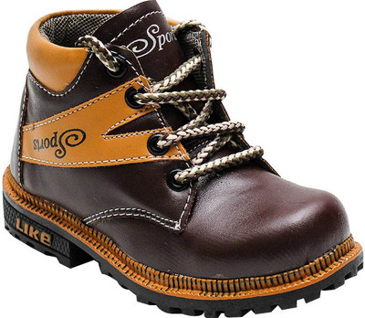 

Port Boys, Brown