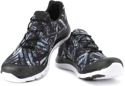 

REEBOK ZPUMP FUSION GEO Men Running Shoes For Men(Black, Grey, Graphite/black/white