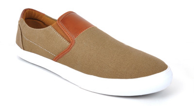 

Toruzzi Trendy Canvas Shoes For Men(Beige)