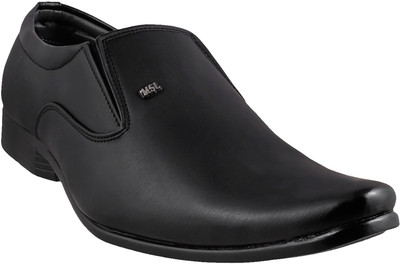 

MSL Awesome Slip On For Men(Black, 11;black