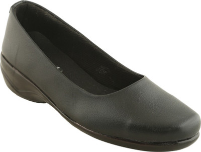 

Theme United Slip On Shoes For Women(Black)