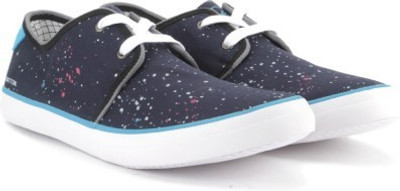 

United Colors of Benetton Men Sneakers For Men(Blue, 902