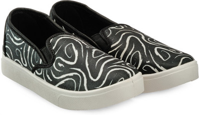 

Nell Casuals For Women(Black