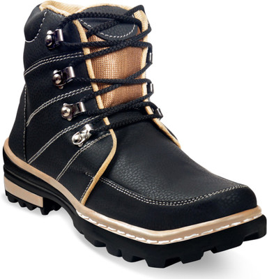 

ADYBird Unique Crushed Garnet Boots For Men(Black)