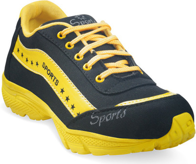 

ADYBird Stunning Champagne Running Shoes For Men(Black, Yellow