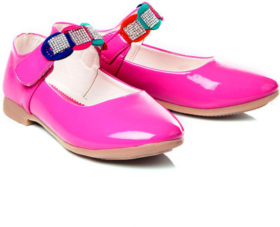 

Trilokani Girls, Pink