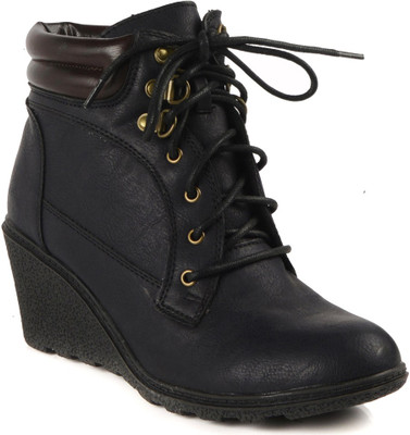 

Flat n Heels Boots For Women(Black)