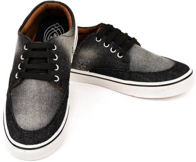 SCATCHITE Sneakers