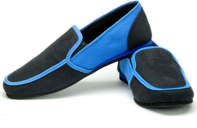 

FUNK Derry Black Canvas Shoes For Men(Blue, Black, Black and blue