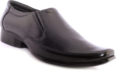 

Knoos GENUINE LEATHER Slip On For Men(Black
