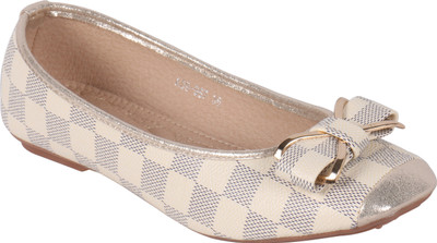 41% OFF on Rialto Checkers Bellies For Women(Beige)