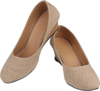 

Tryfeet Cream Cut Work Bellies For Women(Beige