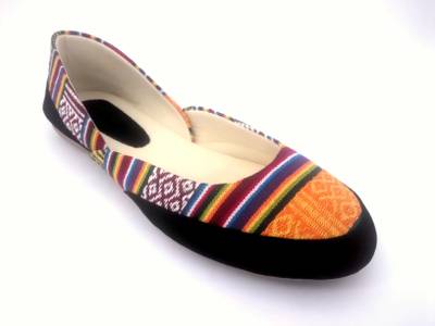 FolkNation Handcrafted Ethnic Mojari Style Bellies