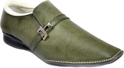 

Lee Grip Casual Shoes For Men(Green)