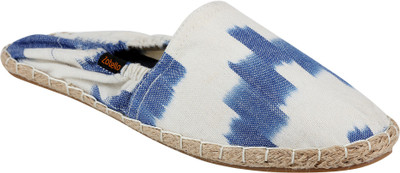 

Zobello Elastic Ikat Checks Espadrilles Casuals For Men(White, Blue), Navy ikat checks print