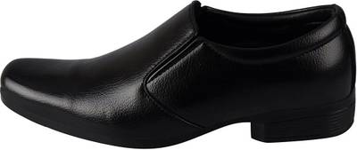Bata Slip On