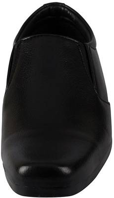 Bata Slip On