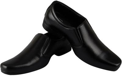Bata Slip On