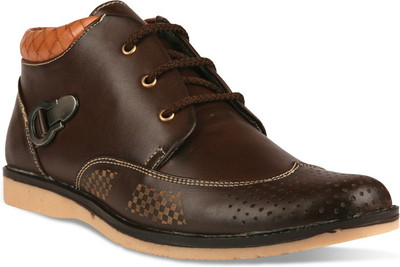 

Bacca Bucci Men brown Casual Shoes For Men(Brown