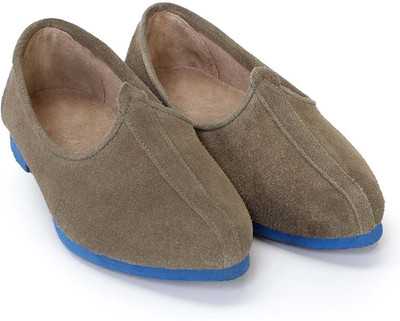 

Bare Skin New Olive Suede Leather Jalsa Jutis For Men(Olive