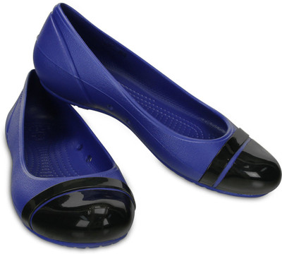 

Crocs Cap Toe Flat Casuals For Women(Blue