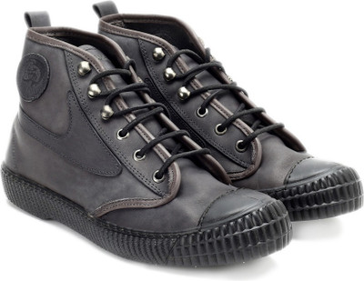 

Diesel Men Sneakers For Men(Grey, T8013