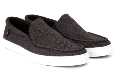 

Vans BALI SF Loafers For Men(Brown, (herringbone) black/grey