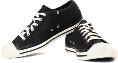 

Diesel Magnete Exposure Low Sneakers For Men(Black, White, H0144