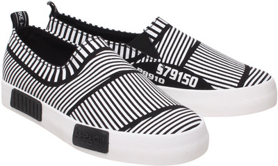 

Klaur Melbourne Casuals For Women(Black, White