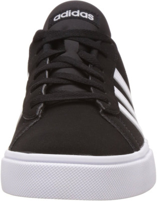 

ADIDAS NEO DAILY TEAM Sneakers For Men, Cblack/ftwwht/cblack