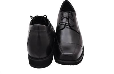 Celby Lace Up