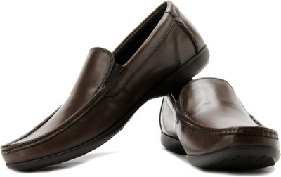 

Clarks Finer Sun Genuine Leather Slip On Shoes For Men(Brown, Brown leathe