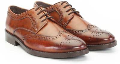 Brune Lace Up