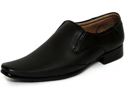 

FBT 8302 Slip On Shoes For Men(Black)