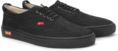 

Levi's DENIM LACED Men Sneakers For Men(Black