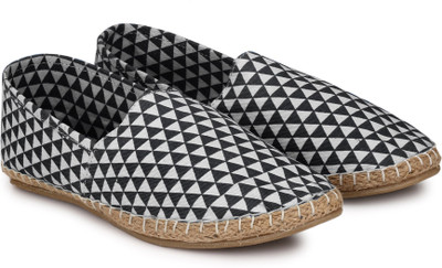 

Ruggero Espadrilles Casuals For Men(Black, White