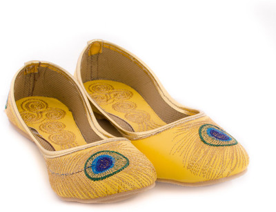 

Myra Beautiful Peacock Hand Embroidered Bellies For Women(Yellow)