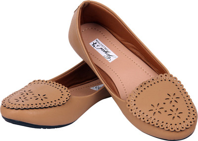 

Goyal Tan Cutwork Bellies For Women(Tan