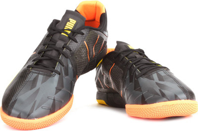 

Puma Neon Lite 2.0 Men Badminton Shoes For Men(Black, Orange, Black-orange-yellow
