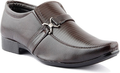 

Big Wing Brown Slip On Shoes For Men(Brown)
