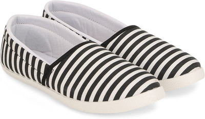 

Asian Casuals For Women(Black, Black