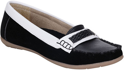 

Mappy Gudiya Loafers For Women(White, Black