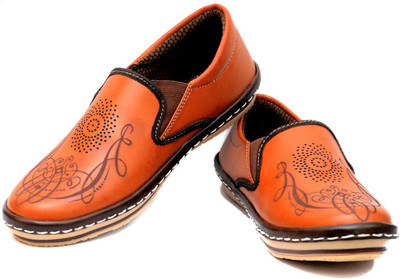 

Braavosi Broad Casuals For Men(Brown, Tan